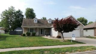 2320 Arlington Cir, Pekin, IL 61554-1981