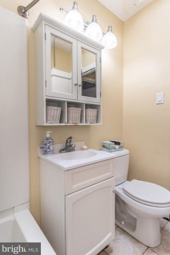 2264 Friendship St, Philadelphia PA 19149-1520 exterior