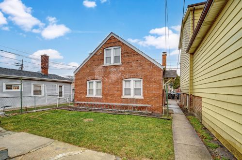 6037 Kenneth Ave, Chicago IL 60652-1108 exterior