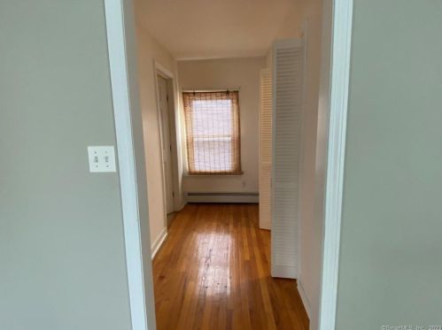 13 Franklin St, Wallingford CT 06492-4115 exterior