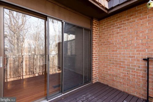 10943 Deborah Dr, Rockville MD 20854-2724 exterior