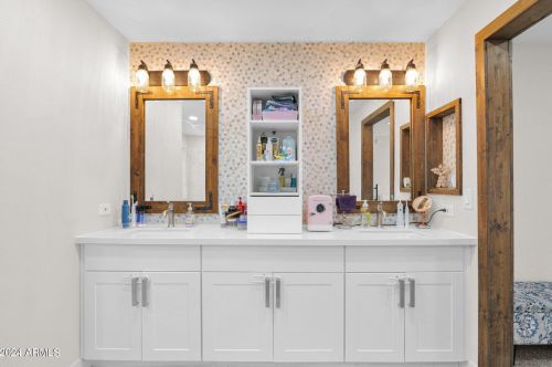 1308 Shawnee Dr, Chandler AZ 85224-2309 exterior