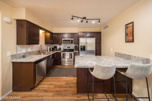 2201 Los Altos Ave, Tucson AZ  85705-5727 exterior