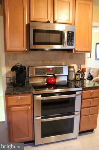 1735 Cameron St, Alexandria VA  22314-2706 exterior