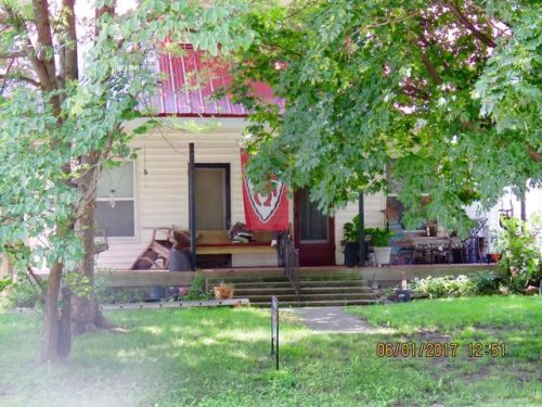 207 1st St, Jasper, MO 64755-9358