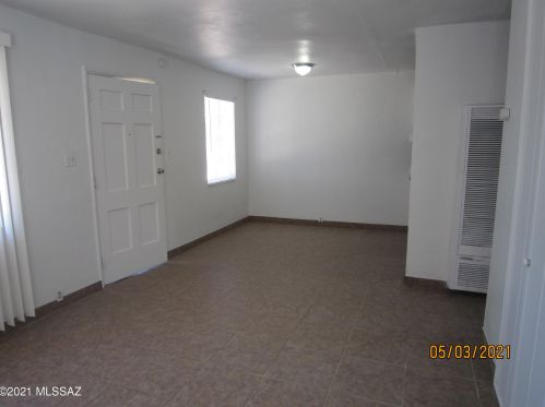 5202 Bellevue St, Tucson AZ  85712-4805 exterior