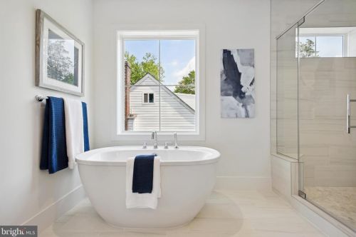 5120 25th Pl, Arlington VA  22207-2603 exterior