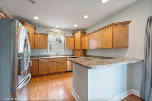 11720 Komensky Ave, Chicago IL 60623-2736 exterior