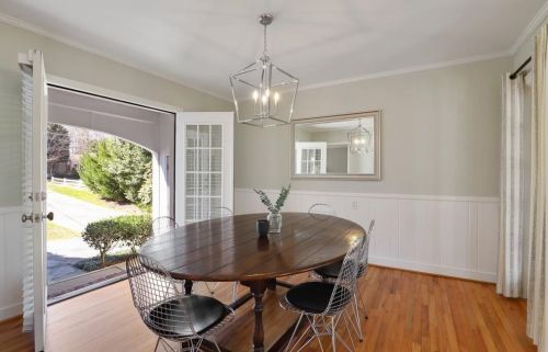 1070 Beech Hvn Rd, Atlanta GA 30324-3802 exterior