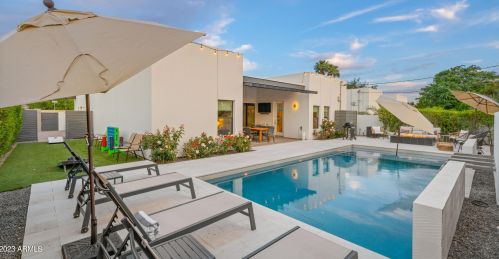 6846 13th Pl, Phoenix AZ  85014-1120 exterior