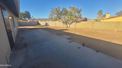 1843 46 Ave, Phoenix AZ 85031-3720 exterior