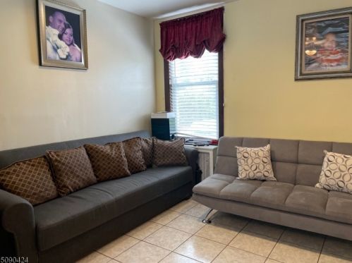 990 26th St, Paterson NJ 07513-1314 exterior