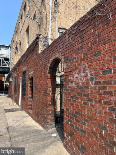 4261 Frankford Ave, Philadelphia PA 19136-2736 exterior