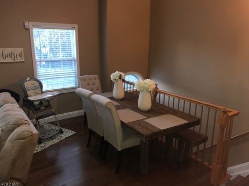 124 Barclay Dr, Nutley NJ  07110-3912 exterior