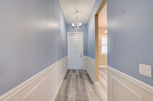 11 Harbour Isle Dr, Fort Pierce, FL 34949-2749