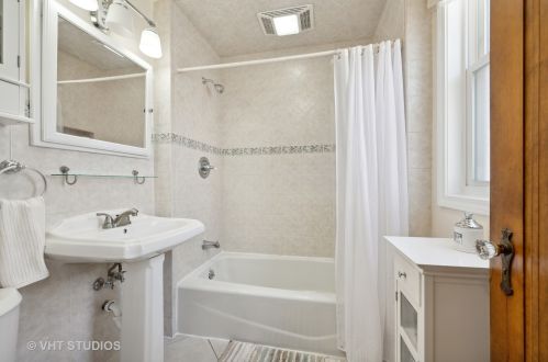 3254 Nottingham Ave, Chicago IL 60634-3612 exterior