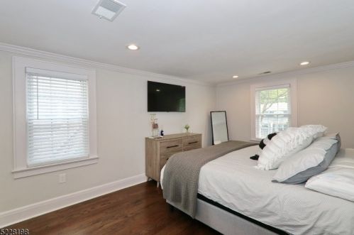 210 Mountainview Ave, Scotch Plains NJ  07076-1418 exterior