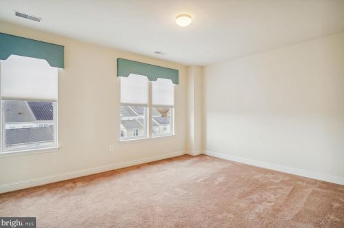 503 King Farm Blvd, Rockville MD 20850-6616 exterior