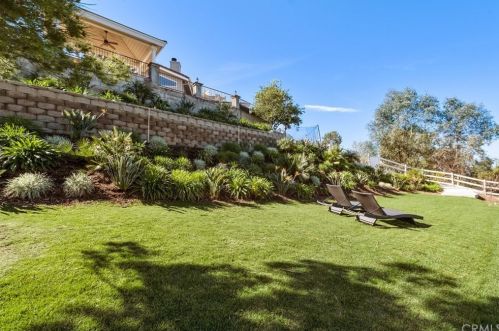 31030 Avenida Del Reposo, Temecula CA 92591-1716 exterior