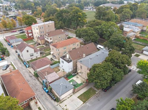 2454 54 St, Chicago IL 60632-2606 exterior