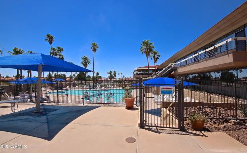 6210 Pinehurst Dr, Chandler AZ 85249-4039 exterior