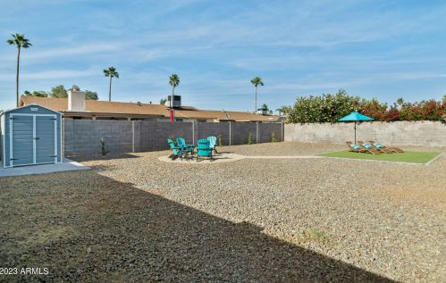 3926 Andorra Dr, Phoenix AZ  85032-6612 exterior