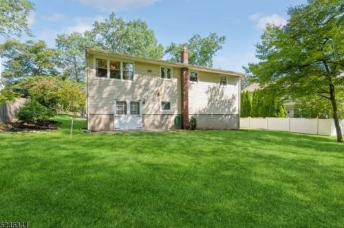 91 Bolton Blvd, Berkeley Heights NJ 07922-1451 exterior