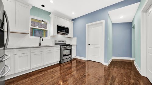 2052 68 Pl, Chicago IL 60629-4126 exterior