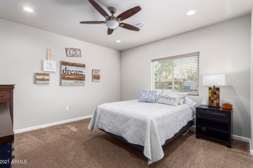 2806 Angela Dr, Phoenix AZ 85032-2049 exterior