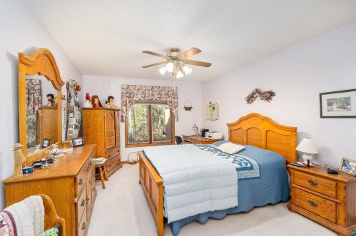 331 Hickory St, Duluth MN 55811-4814 exterior