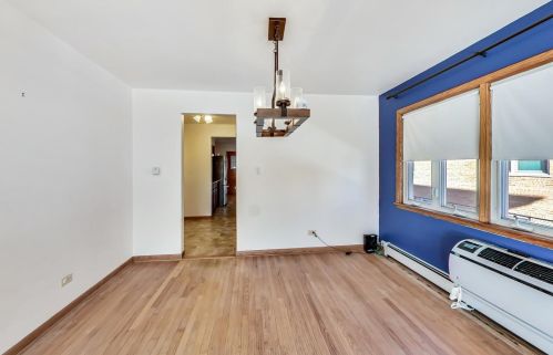 8336 Berwyn Ave, Chicago IL 60656-1430 exterior