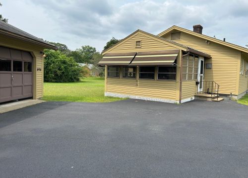 90 Community Dr, Concord NH 03303-1407 exterior