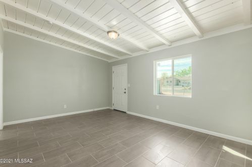 407 Alturas St, Tucson AZ  85705-4220 exterior