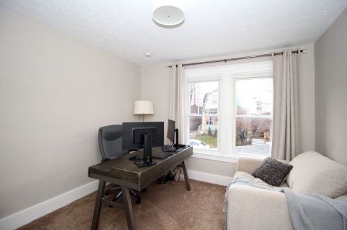 1664 Hillsdale Ave, Pittsburgh PA 15216-1870 exterior