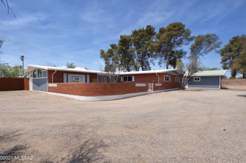 7058 Redbud Rd, Tucson, AZ 85715-5344