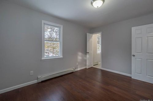 15 17 St, Huntington Station NY 11746-2913 exterior