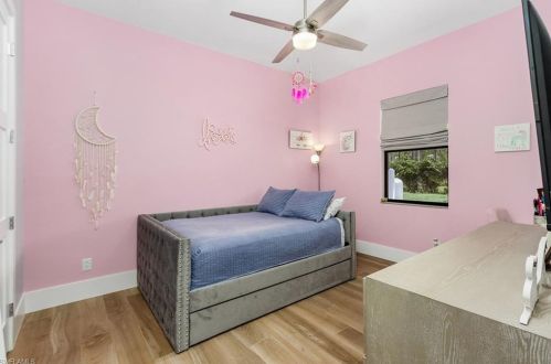 4409 7 Ave, Naples FL 34119-1525 exterior