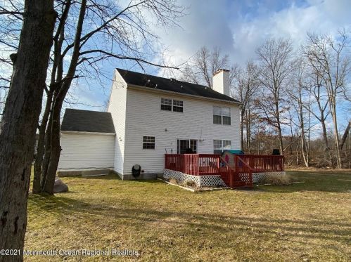 57 Dunham Ave, Edison NJ 08817-3362 exterior