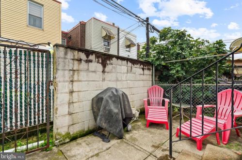 3023 Aramingo Ave, Philadelphia PA 19134-4316 exterior