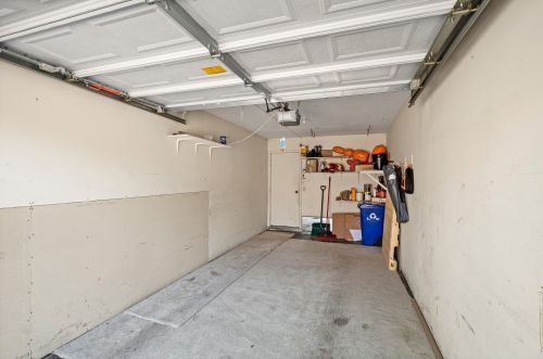 452 Etna St, Saint Paul MN 55106-5863 exterior