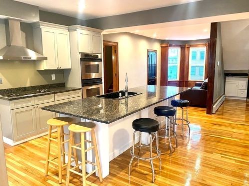 20 Edward St, Worcester MA 01605-3021 exterior