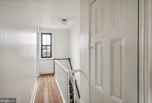 2426 Cedar St, Philadelphia PA  19125-3018 exterior