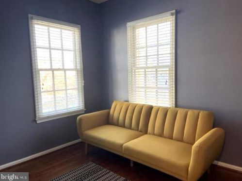 527 Goodland Pl, Rockville MD  20850-7741 exterior