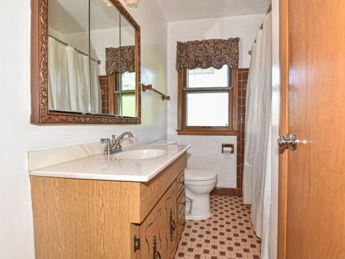 6319 Armour Ave, Milwaukee WI  53220-3911 exterior