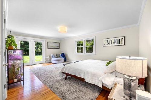 17 Ridgecrest Dr, Ridgefield CT 06877-2534 exterior