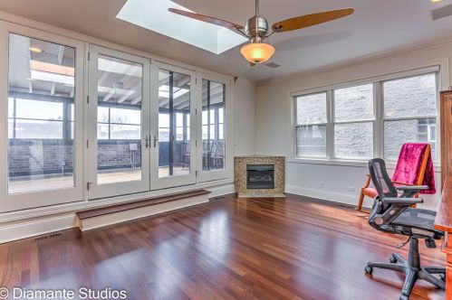 1523 School St, Chicago IL 60657-2121 exterior