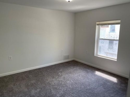 484 Randolph St, Meadville PA 16335-2225 exterior