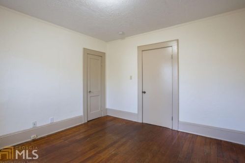 1069 Hemphill Ave, Atlanta GA 30318-5441 exterior