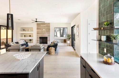 8512 Appalachian Dr, Austin TX 78759-7930 exterior