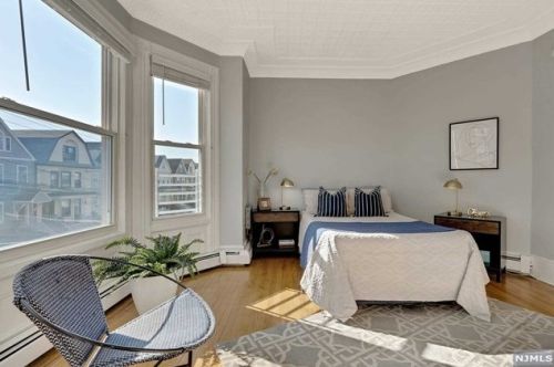 36 St, Union City NJ 07086-7102 exterior